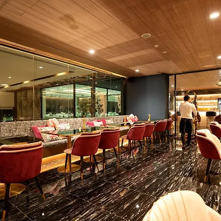 Thaya Hotel Bangkok-2