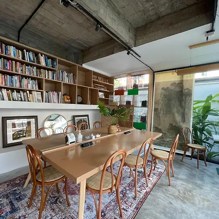 Yolo Bangkok Boutique Hotel-3