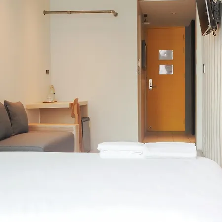 Sleep Box Hotel Sukhumvit 22-2