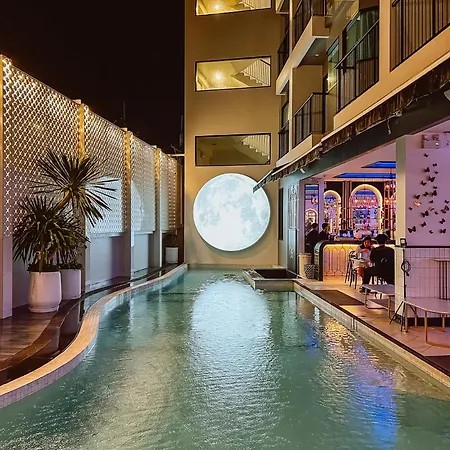 Ratri Hotel Phuket Old Town-2