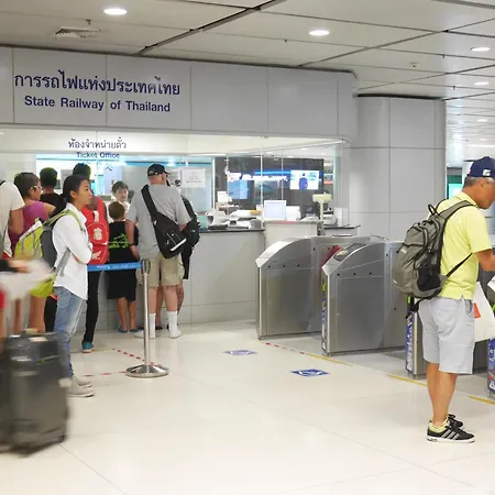Boxtel @ Suvarnabhumi Airport-2