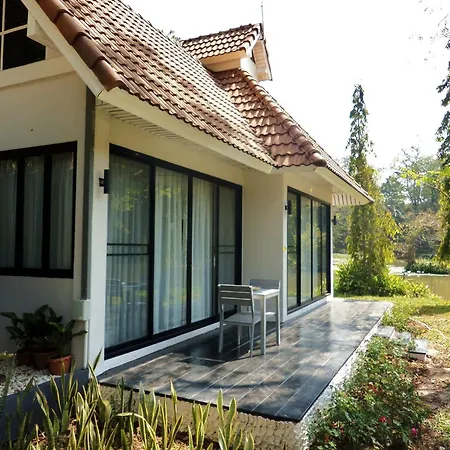 Sappraiwan Elephant Resort & Sanctuary-2