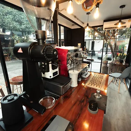 Gordnuea Boutique House-3