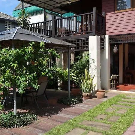 Banjai Garden Guesthouse-2