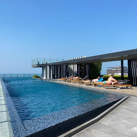 The Base In Pattaya Condo-2