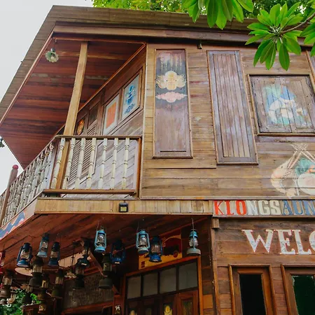 Klong Suan Plue Resort-3