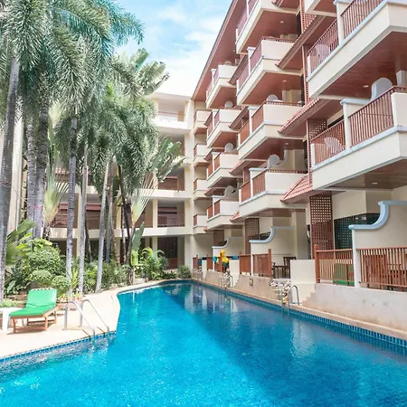 Baumanburi Hotel Patong-3