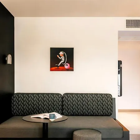 The Standardx, Bangkok Phra Arthit-3