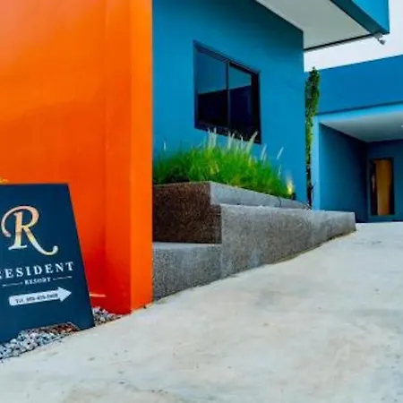 R Resident Resort-2