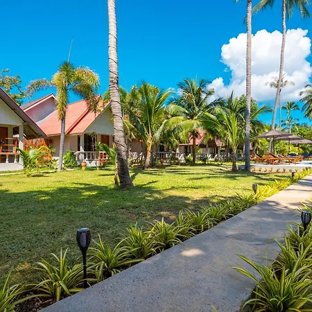 Lanta Beachfront Resort-2