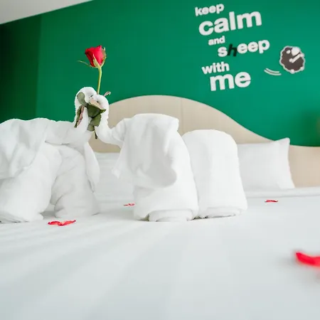 Sleep With Me Hotel Design Hotel @ Patong-2