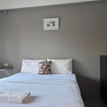 B And B Hotel-3