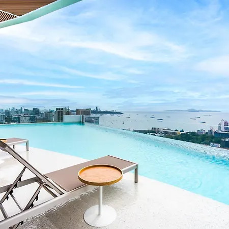 Akara Hotel Pattaya-3