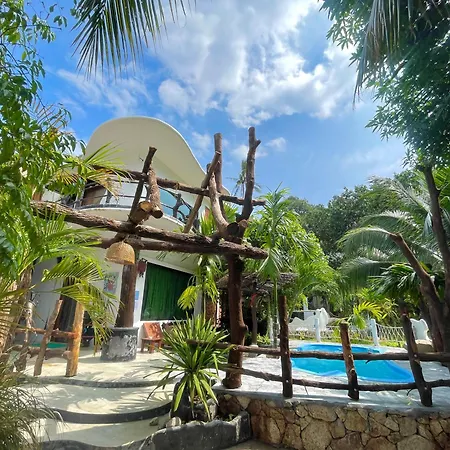 AC 2 Resort-3