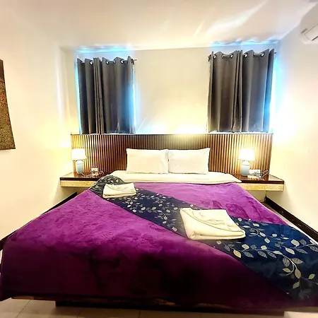 The Shades Hotel 50 meter Beach Front-2