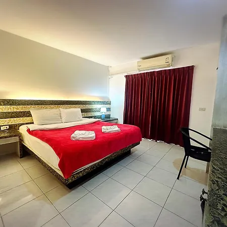 The Shades Hotel 50 Meter Beach Front-2