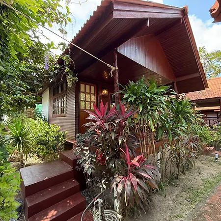 Bangrak Pier Bungalow-2