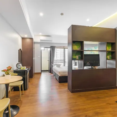 Boss Hotel-2