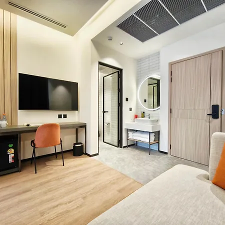 Citichic Sukhumvit 13 By Compass Hospitality - Newly Renovated-2