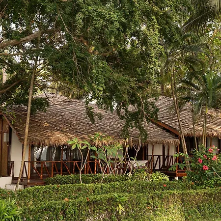 Lipa Lodge Beach Resort-3
