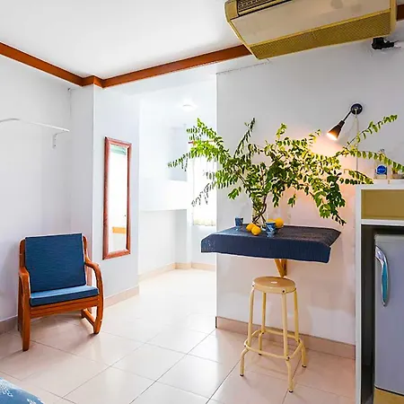 Dancenter Howard Square Boutique Hotel-3