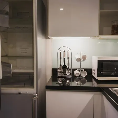 Beverly 33 Serviced Suites By Prompt Holiday Home-2