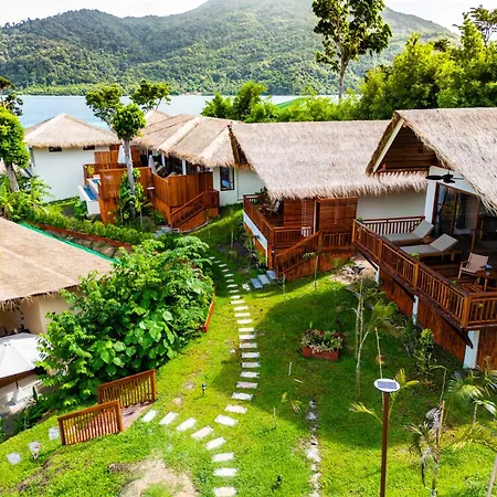 Ten Moons Sunset Villas-2