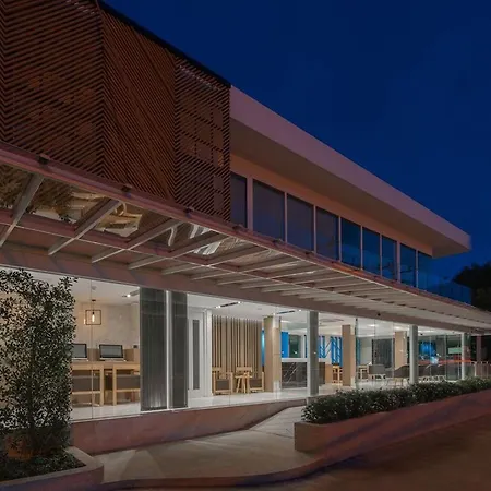 The Beachfront Hotel Phuket-3