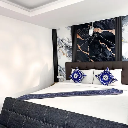 Gusto House-3