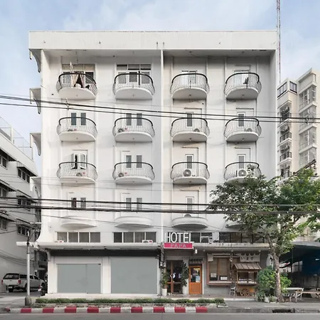 Hotel Papa Bangkok Siriraj-3