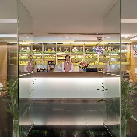 Baiyoke Suite Hotel-3