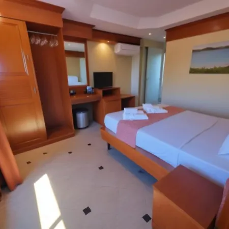 Hack Patong Beach Hotel-2