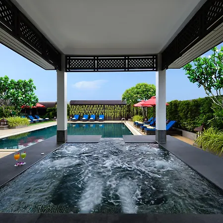 Centre Point Plus Hotel Pratunam-3