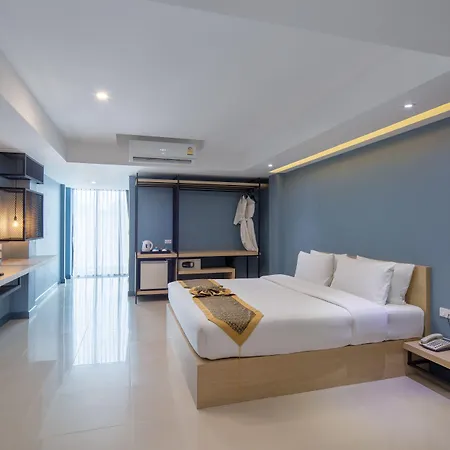 Nora Lakeview-3