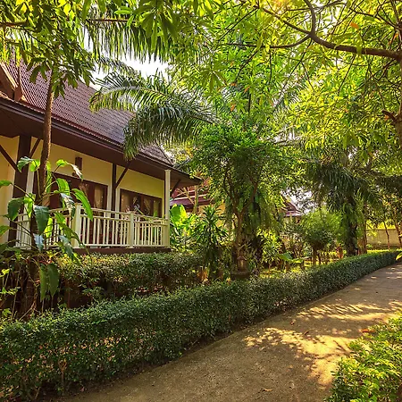Lanta Klong Nin Beach Resort-2