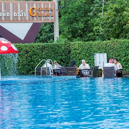 Golden Beach Cha-Am Hotel-3
