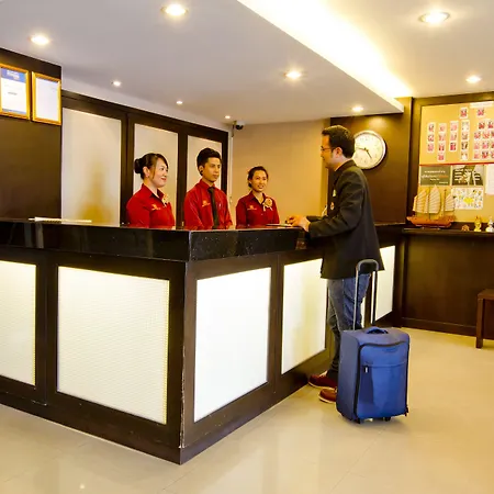 Sinsuvarn Airport Suite Hotel-2