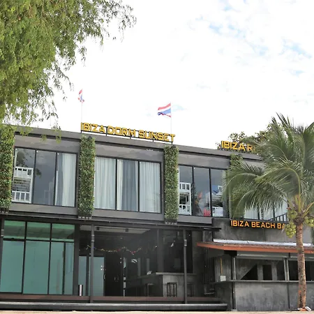 Ibiza House Phi Phi-3