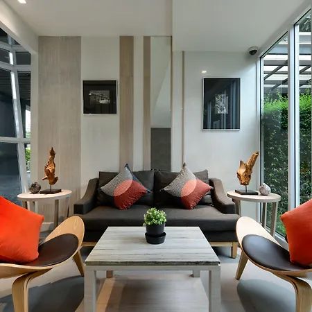 Hotel Amber Sukhumvit 85-3