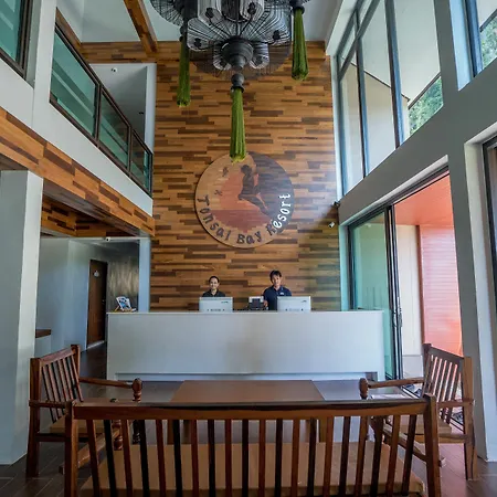 Tonsai Bay Resort-2
