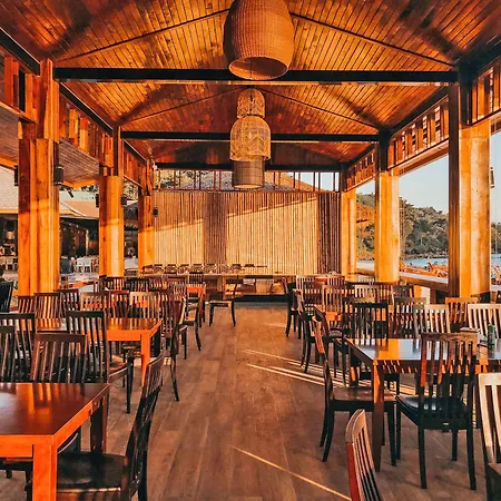 Phi Phi Andaman Beach Resort-2