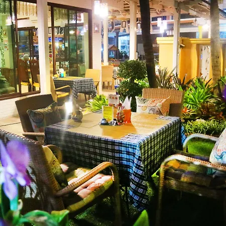 Aiyaree Place Hotel Sha Plus-2