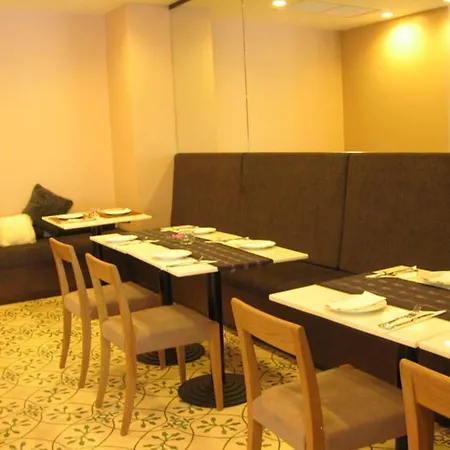 Aphrodite Inn Bangkok-3