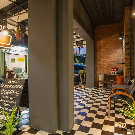 Na Siam Guesthouse-2