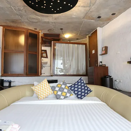 Mo Rooms-3