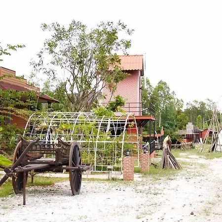 Cowboy Farm Resort Pattaya-2