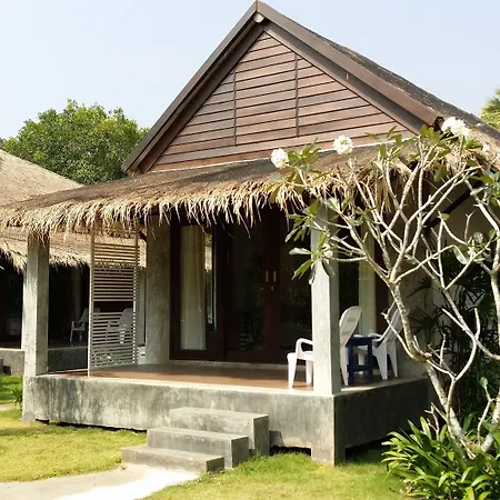 Nana Beach Hotel-3