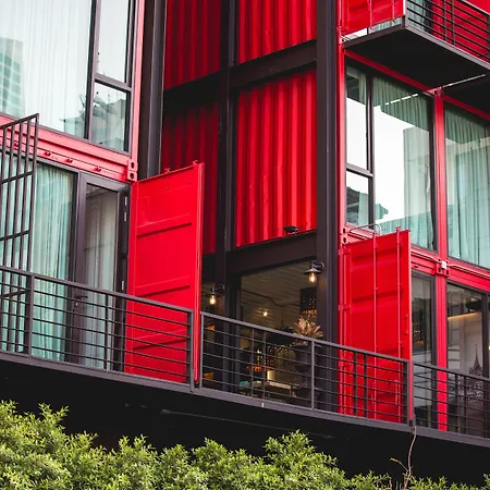 Sleep Box Hotel Sukhumvit 22-3