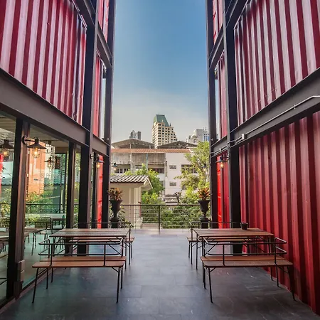 Sleep Box Hotel Sukhumvit 22-2