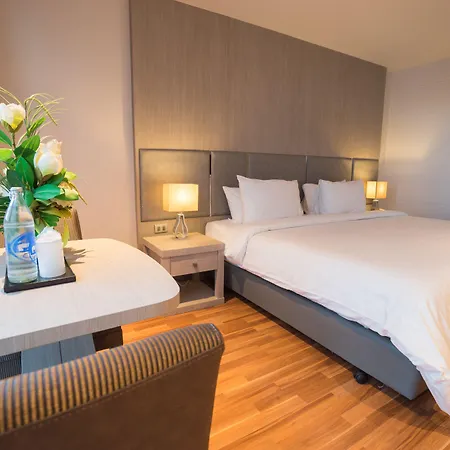 New Season Square Hotel-2